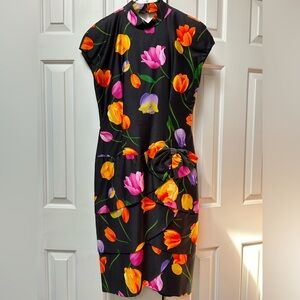 Rare vintage AJBari floral dress. Layered petals form hem. Mandarin collar. 10.